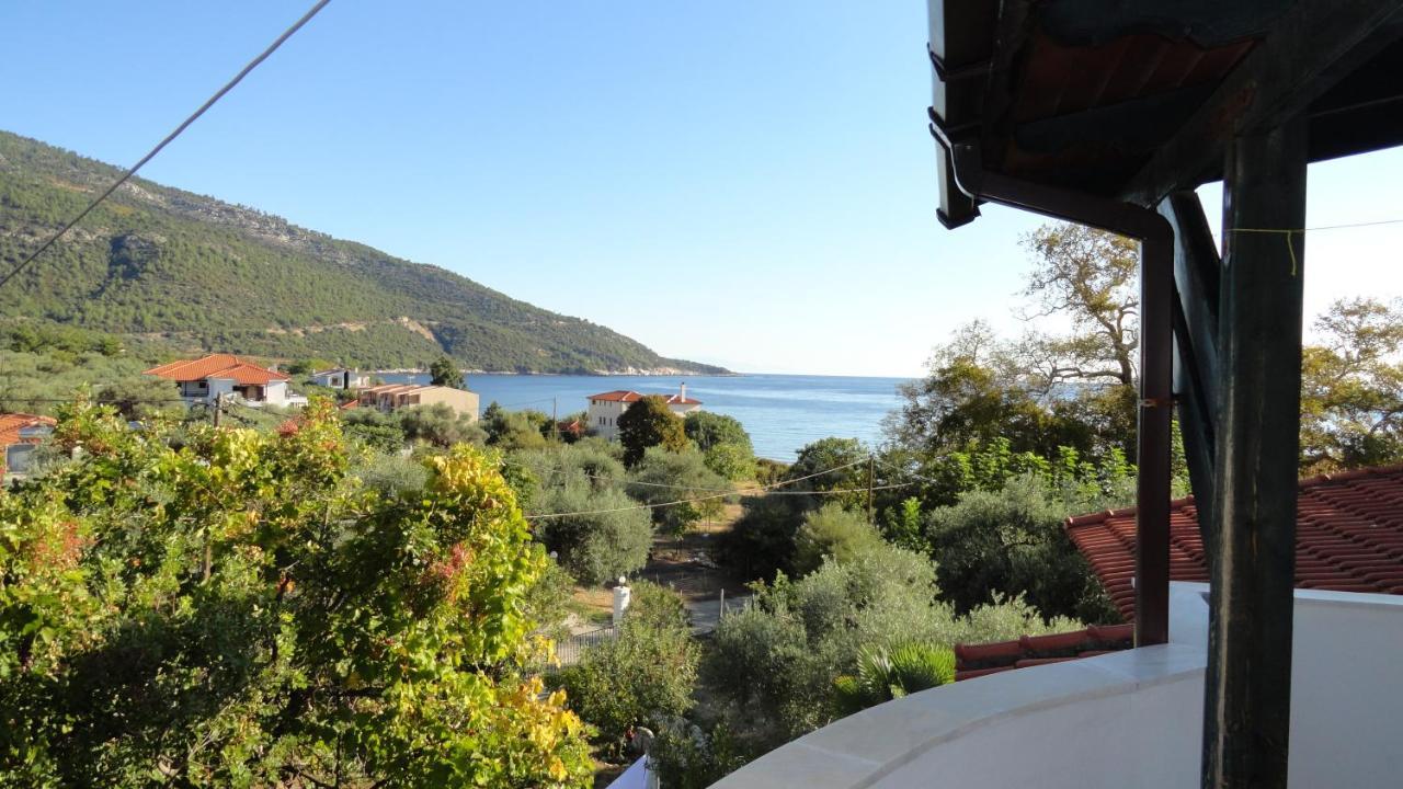 Blue Bay Beach Hotel Koinira Buitenkant foto