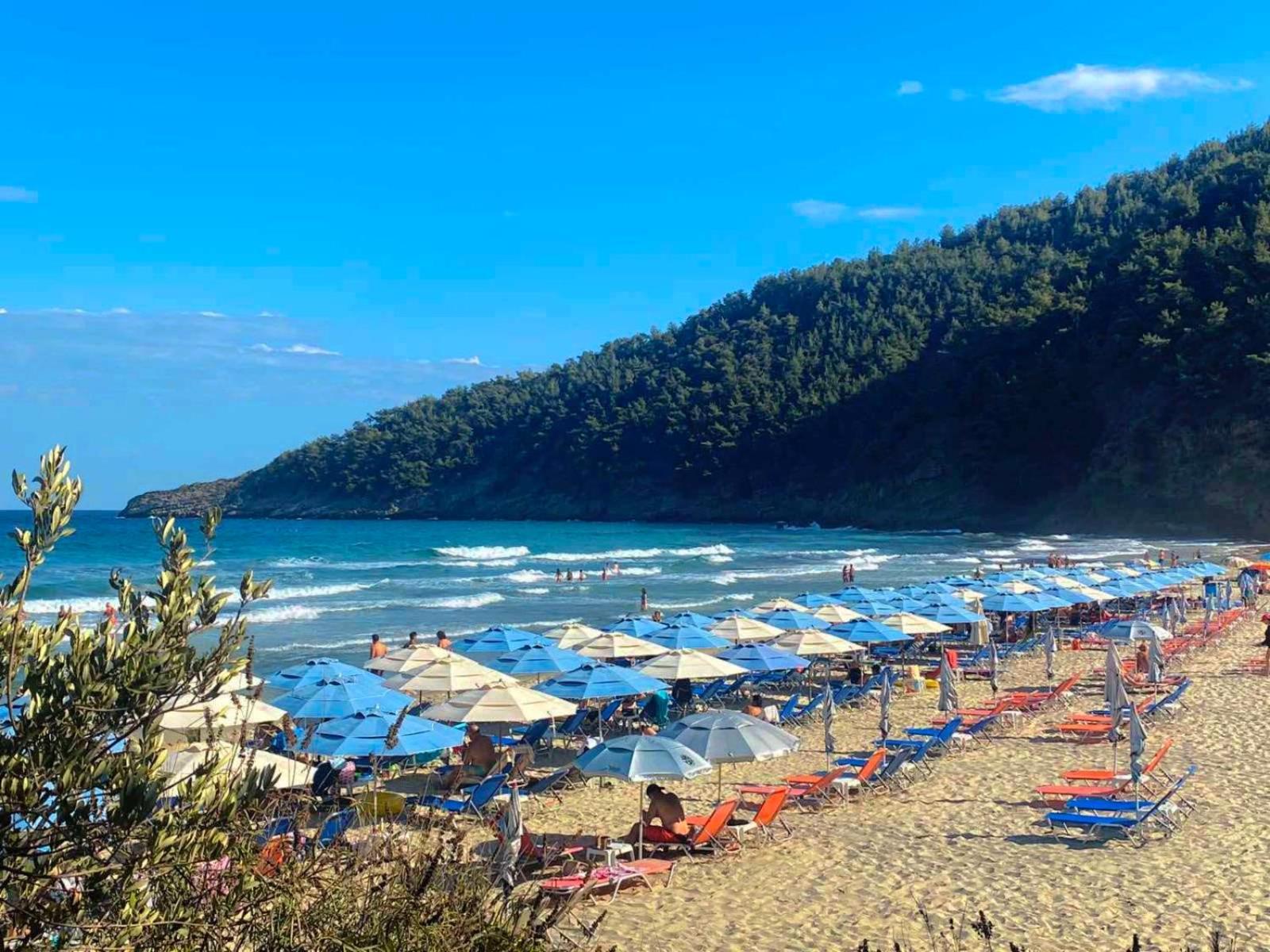 Blue Bay Beach Hotel Koinira Buitenkant foto